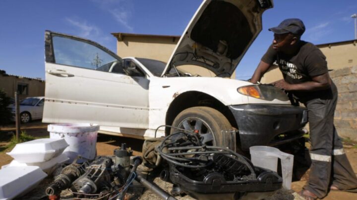 WhatsApp auto parts network